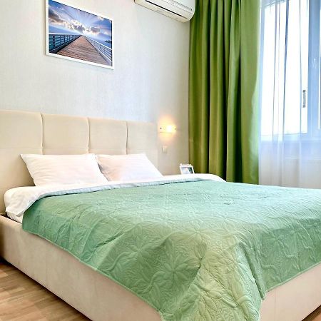 Navit Luxury Apartments With Breakfast Near The Railway Station, The City Center And The Park เคียฟ ภายนอก รูปภาพ
